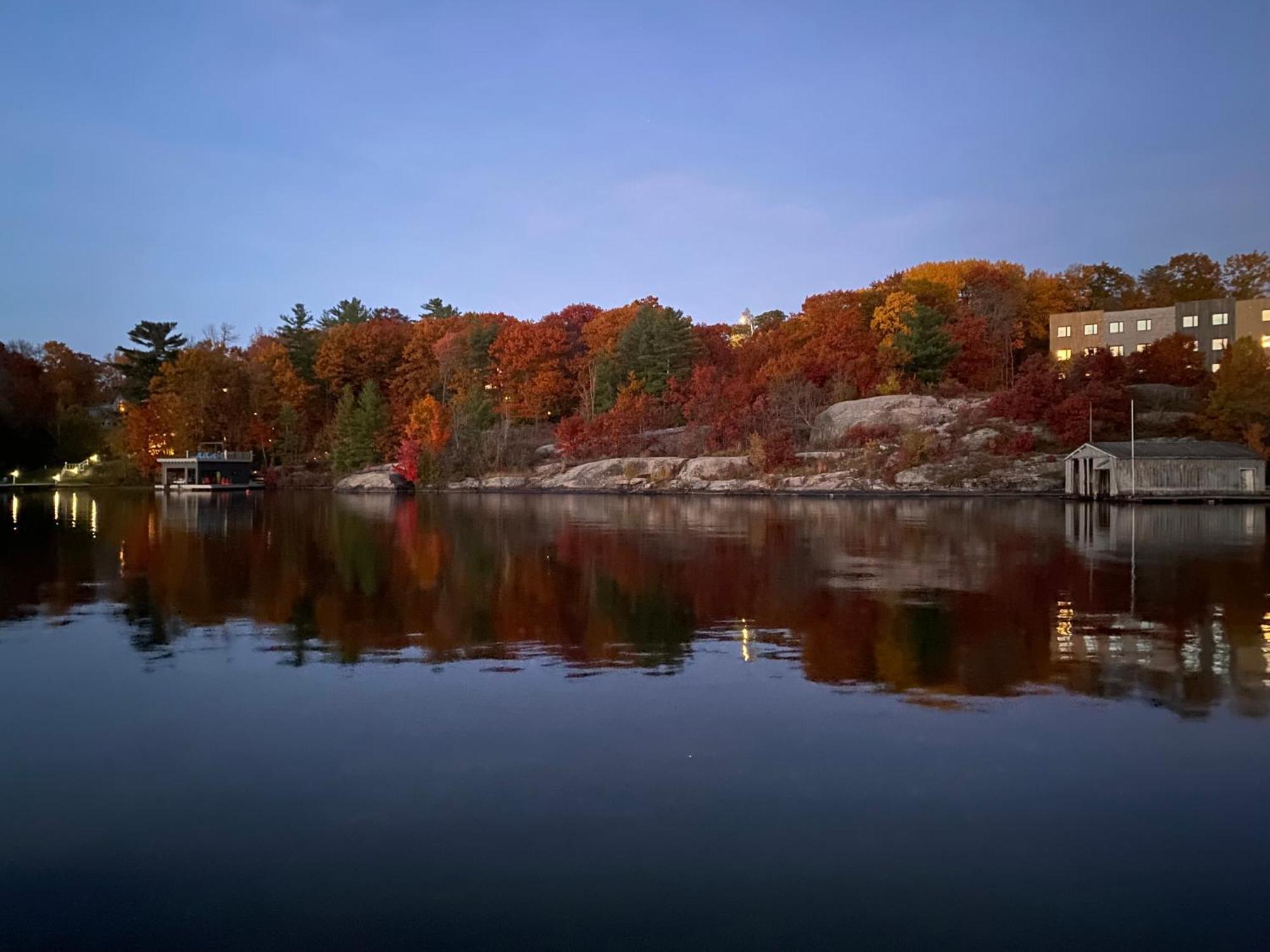 Blue Spruce Bed And Breakfast Muskoka Gravenhurst Exterior foto